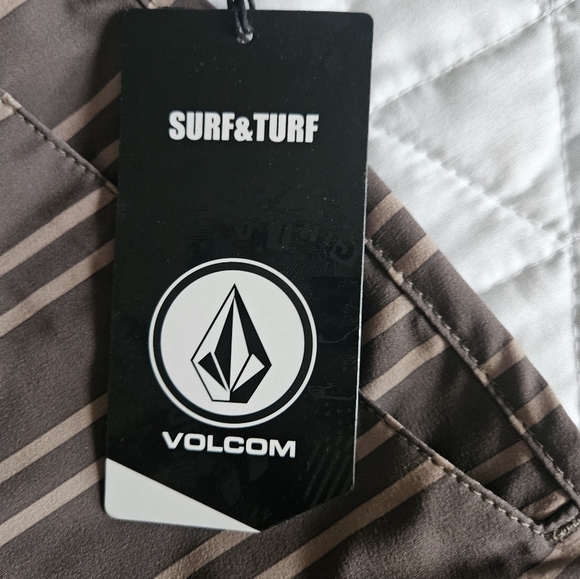 NWT Volcom Surf N Turf Hybrid Shorts - Picture 4 of 8